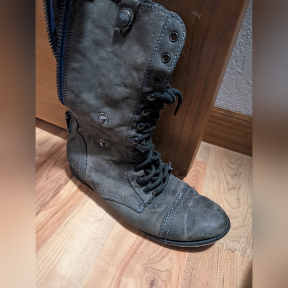 Distressed Steve Madden Roll Down Boots - Picture 8 of 9